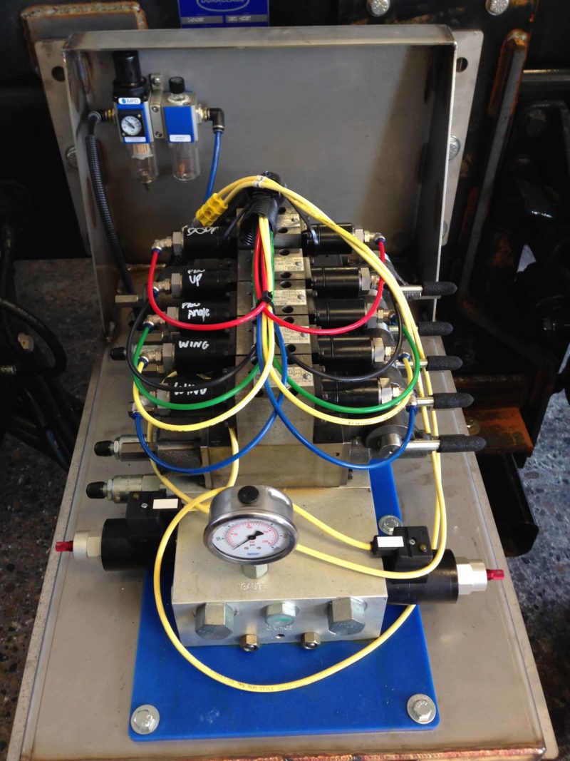 dss-specialty-mmv-ecnl-sm-installed-cover-off